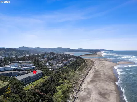 4229 SW Beach Ave #27, Lincoln City, OR 97367