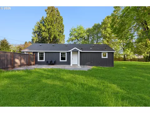 8687 SE 55th Ave, Portland, OR 97206