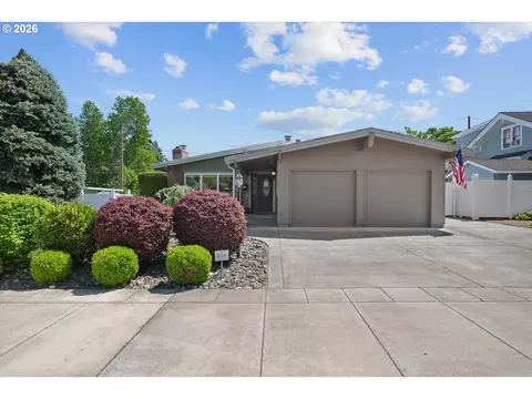 1525 Willamette Falls Dr, West Linn, OR 97068