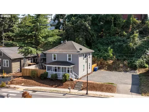 601 Mcclaine St, Silverton, OR 97381