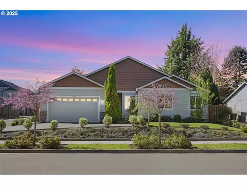 4346 SE Cedar St, Hillsboro, OR 97123