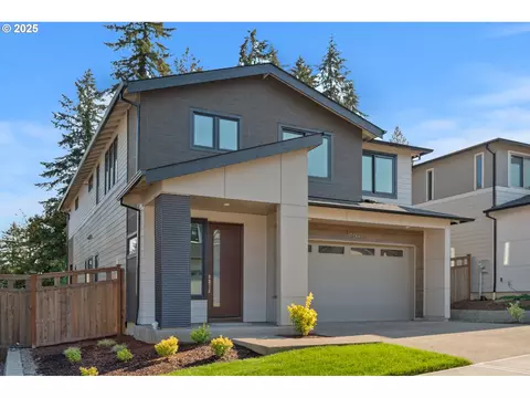 16722 SE Shimmering Leaf St, Happy Valley, OR 97086