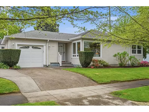 3040 N Hunt St, Portland, OR 97217