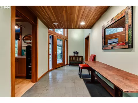 Entry Way - 3210 Inspiration Point Dr, Eugene, OR 97405 photo 1 of 3