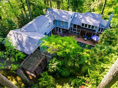 3210 Inspiration Point Dr, Eugene, OR 97405