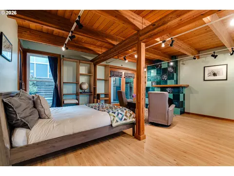 Bedroom - 3210 Inspiration Point Dr, Eugene, OR 97405 photo 1 of 4