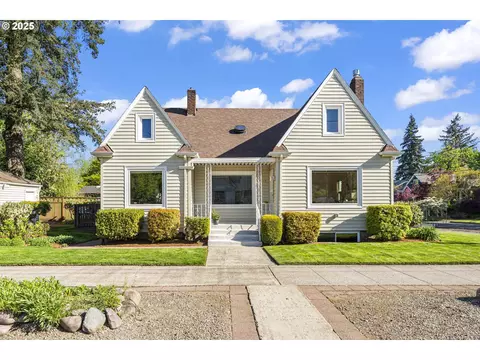 5435 NE Klickitat St, Portland, OR 97213