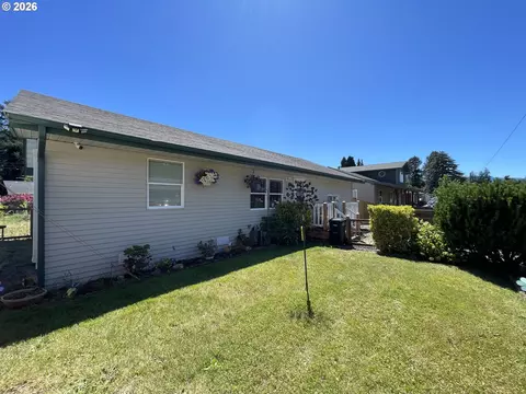 48440 Jasper Dr, Oakridge, OR 97463