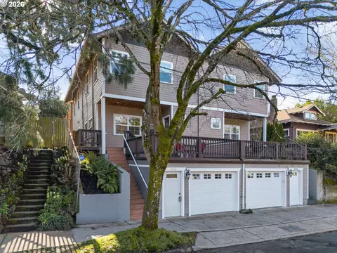 2448 SE Yamhill St, Portland, OR 97214