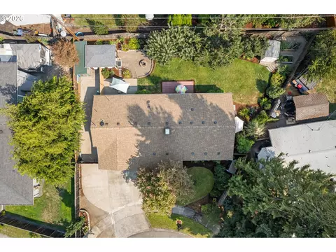 View/Area - 2760 Elysium Ave, Eugene, OR 97401 photo 1 of 2