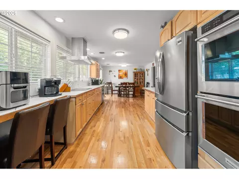 Kitchen - 2760 Elysium Ave, Eugene, OR 97401 photo 4 of 5