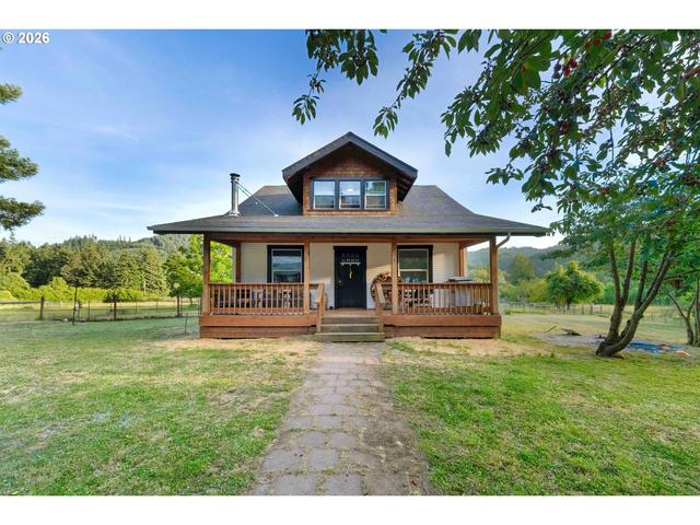 17867 Highway 42, Myrtle Point, OR 97458