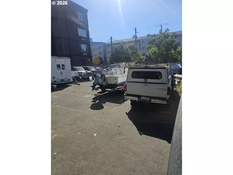 NE M L King Blvd, Portland, OR 97211
