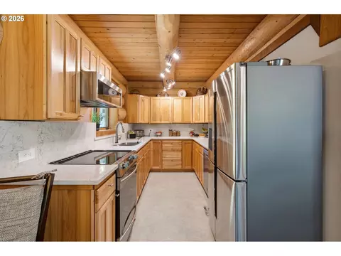 282 Edgewater Dr, Carson, WA 98610 photo 9