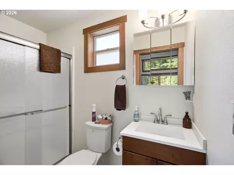 282 Edgewater Dr, Carson, WA 98610 photo 36