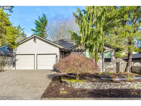 8845 SW Reiling St, Tigard, OR 97224