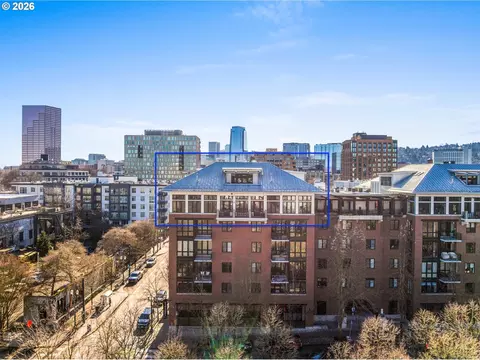 1030 NW Johnson St #611, Portland, OR 97209