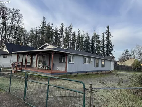 312 Enos St, Amity, OR 97101