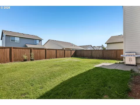 Exterior - 6463 SE 21st St, Gresham, OR 97080 photo 4 of 4