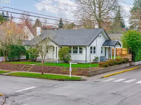 2009 Church St, Salem, OR 97302