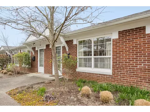 2633 NW Raleigh St #33, Portland, OR 97210