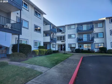 950 Evergreen Rd #229, Woodburn, OR 97071