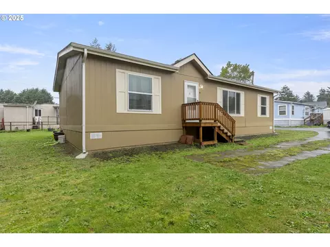 69127 Wildwood Rd #4, North Bend, OR 97459