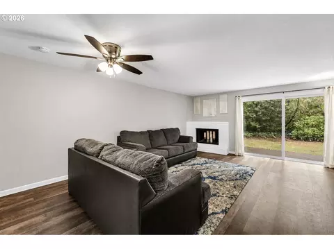 Living - 4117 NE 8th St, Gresham, OR 97030 photo 1 of 3