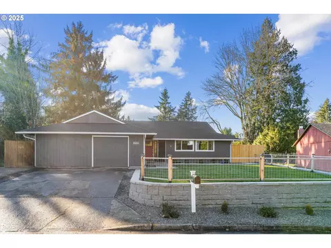 16855 SE Fragrance Ave, Milwaukie, OR 97267
