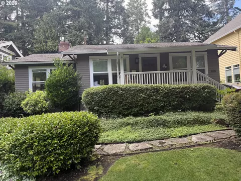 676 9th St, Lake Oswego, OR 97034