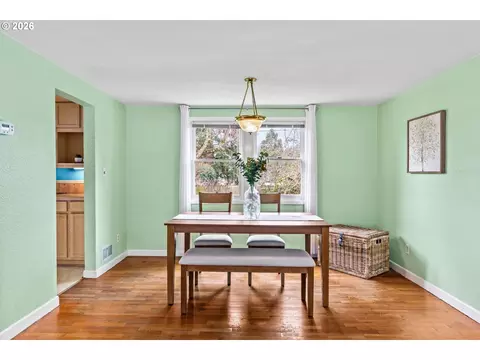 Dining - 84 W 27th Ave, Eugene, OR 97405 photo 1 of 1