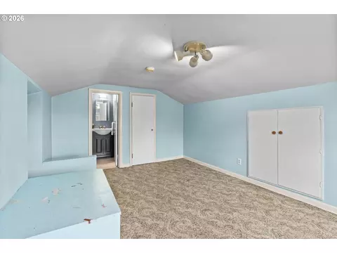 Bedroom - 84 W 27th Ave, Eugene, OR 97405 photo 1 of 4