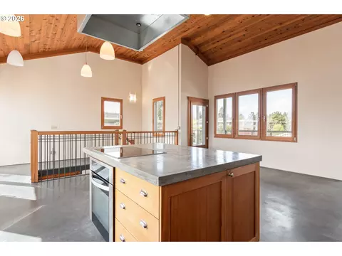 Kitchen - 321 Mill St #3, Eugene, OR 97401 photo 1 of 5