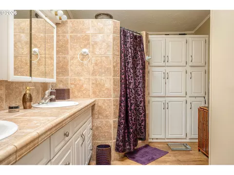 1949 SE Palmquist Rd #4, Gresham, OR 97080 photo 29