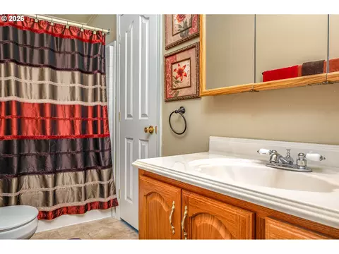 1949 SE Palmquist Rd #4, Gresham, OR 97080 photo 34