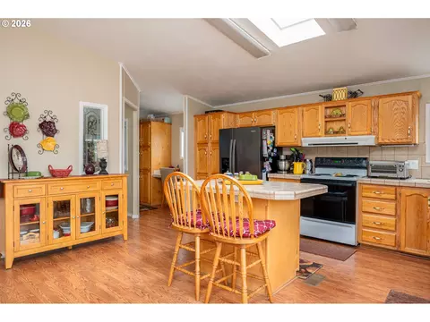 1949 SE Palmquist Rd #4, Gresham, OR 97080 photo 7