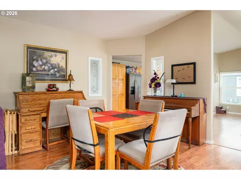 1949 SE Palmquist Rd #4, Gresham, OR 97080 photo 24