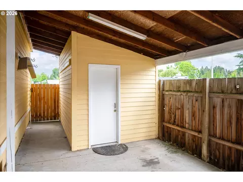 1949 SE Palmquist Rd #4, Gresham, OR 97080 photo 5