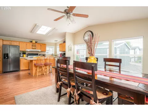 1949 SE Palmquist Rd #4, Gresham, OR 97080 photo 15