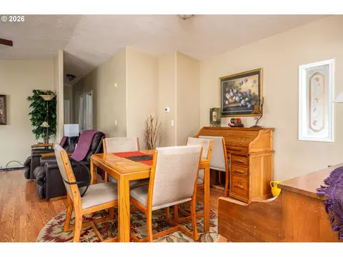 1949 SE Palmquist Rd #4, Gresham, OR 97080 photo 19