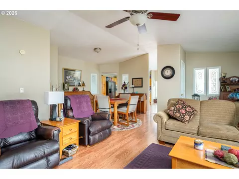 1949 SE Palmquist Rd #4, Gresham, OR 97080 photo 23