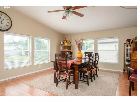 1949 SE Palmquist Rd #4, Gresham, OR 97080 photo 13