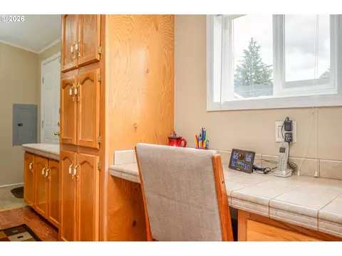 1949 SE Palmquist Rd #4, Gresham, OR 97080 photo 17