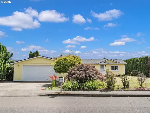 1544 Woodland Ave, Woodburn, OR 97071