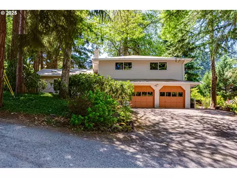 2990 W 18th Pl, Eugene, OR 97402
