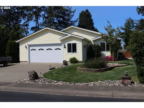 119 Jensen Way, Lakeside, OR 97449