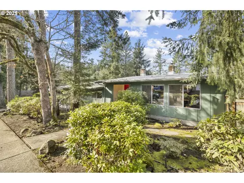 75 W 35th Ave, Eugene, OR 97405