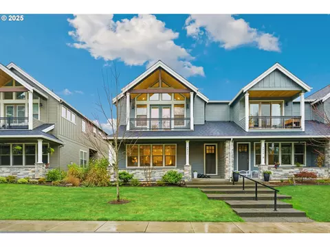 3832 NW 74th Ave, Camas, WA 98607