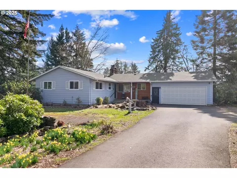 15561 SE Tong Rd, Damascus, OR 97089