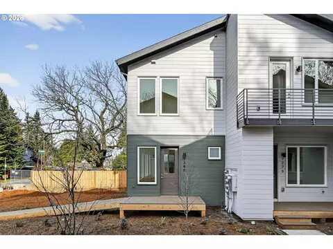 7280 NE Going St, Portland, OR 97218